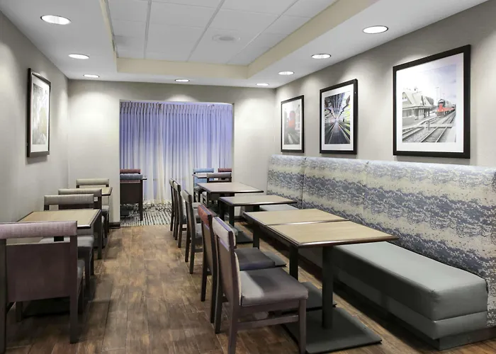 Hampton Inn Chicago Elgin / I-90